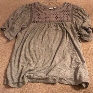 Gray short sleeve Gap Shirt